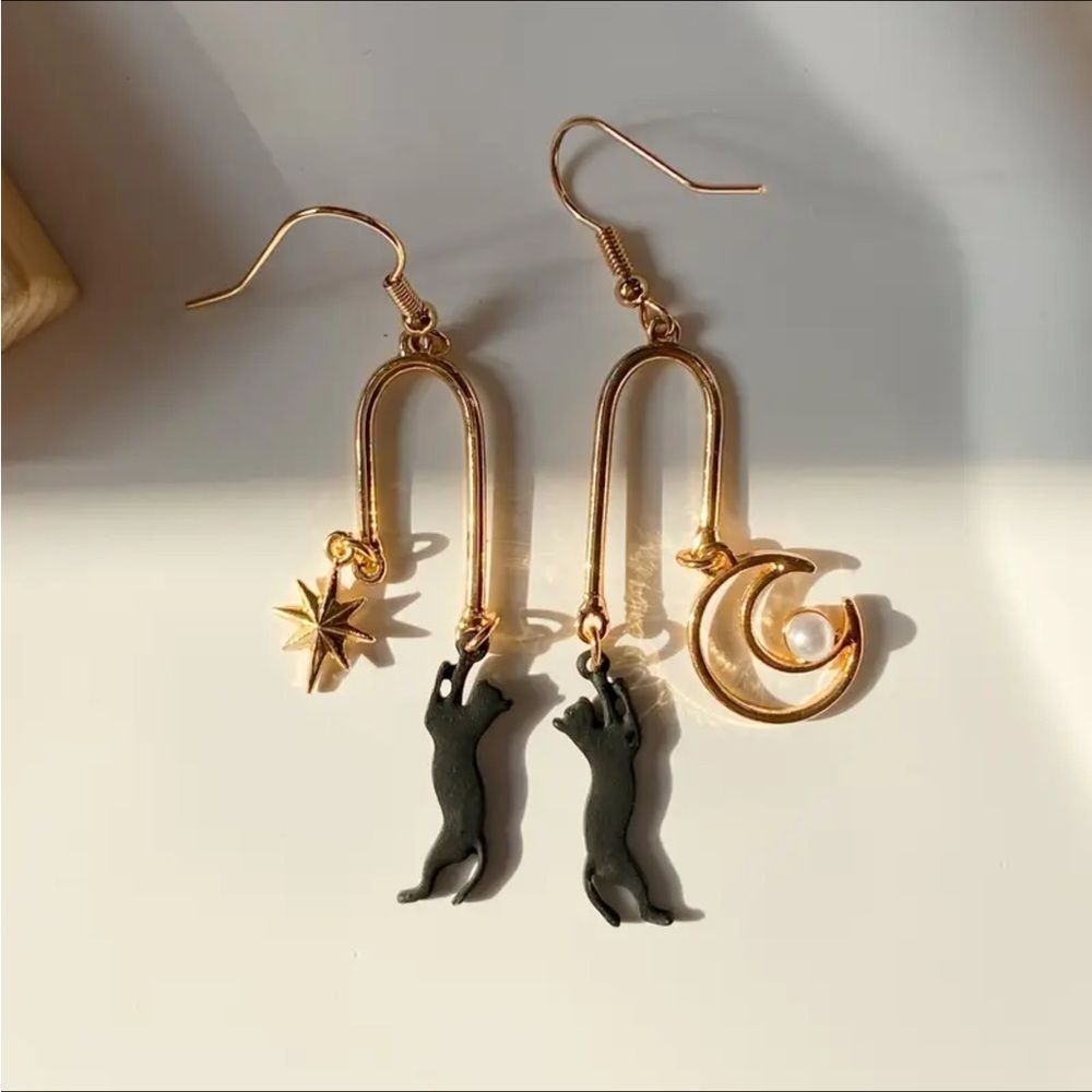 Elegant Gold Cat Dangle Crescent Moon Earrings - Picture 4 of 5